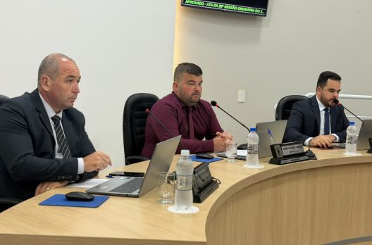 Arroio do Silva: Câmara aprova licença do prefeito Jorge Freitas e Pedrinho Coelho assum...