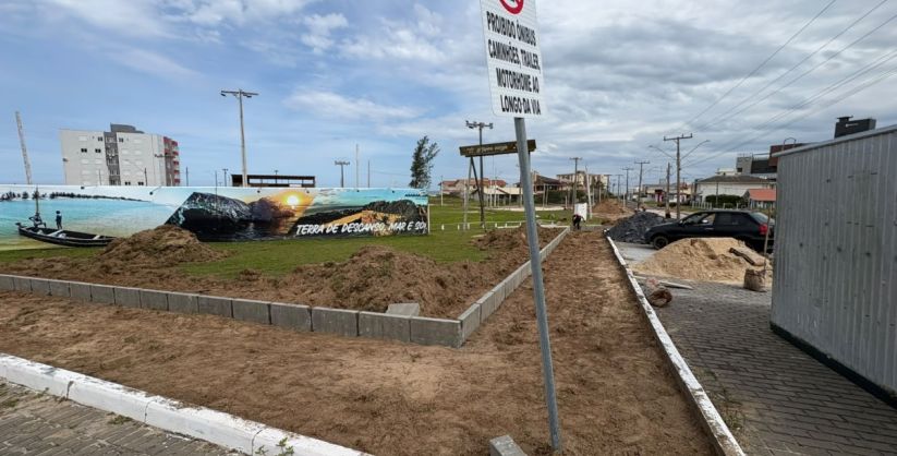 Quadra central do Morro dos Conventos passa por melhorias e receberá novo parquinho infantil