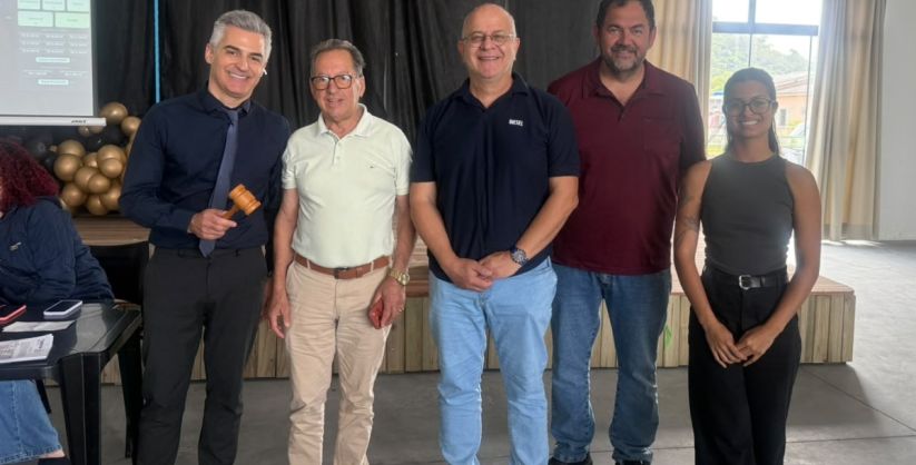 Leilão de Maracajá arrecada R$ 437 mil com venda de recicláveis e bens inservíveis