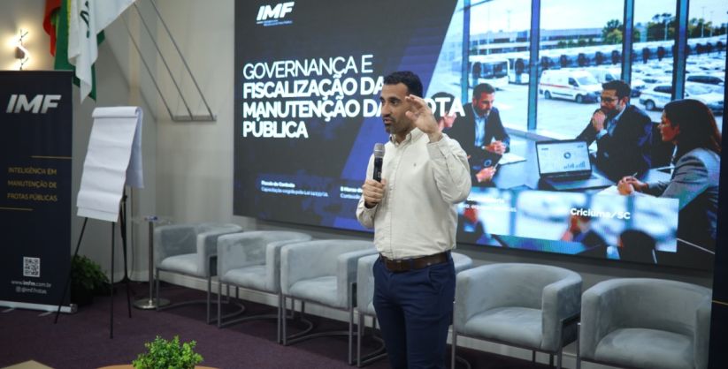 Servidores de Araranguá participam de capacitação sobre fiscalização e frota publica em Criciúma.