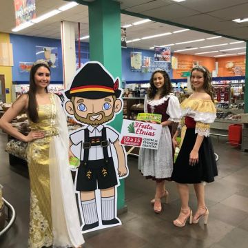 Gastronomia, cultura, música e produtos  exclusivos no Angeloni durante a Festa das Etnias