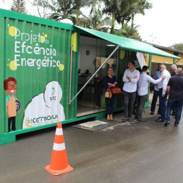 Satc e Cermoful lançam programa de Eficiência Energética nas escolas