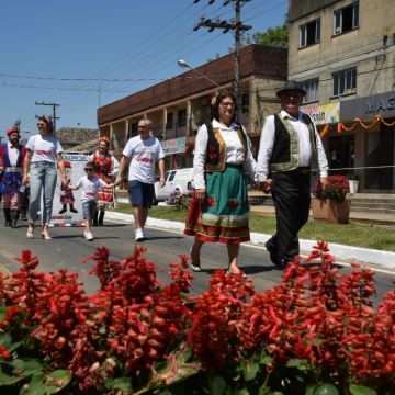 Shows, gastronomia, resgate às origens e muita alegria marcam a 9ª Heimatfest