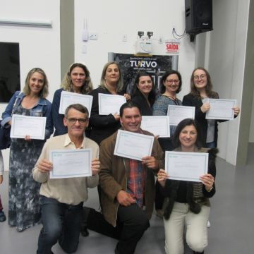 Turvo aperfeiçoa comerciantes para a acolhida de Turistas