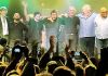 Dire Strates volta a Floripa
