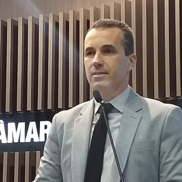 Ricardo Ghelere recebe Título de Cidadão Honorário Araranguaense