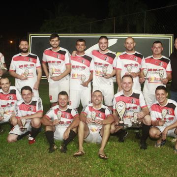 Supermercado Sete e AM Formaturas são os grandes campeões da Taça Viva Esportes