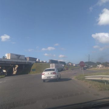 Caminhoneiro morre carbonizado em acidente em Maracajá