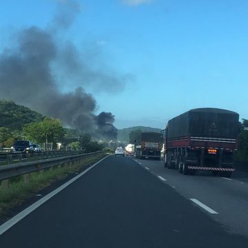 Caminhoneiro morre carbonizado em acidente em Maracajá