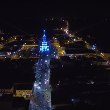 População se surpreende e aprova nova iluminação da Igreja matriz de Sombrio
