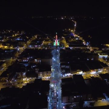 População se surpreende e aprova nova iluminação da Igreja matriz de Sombrio