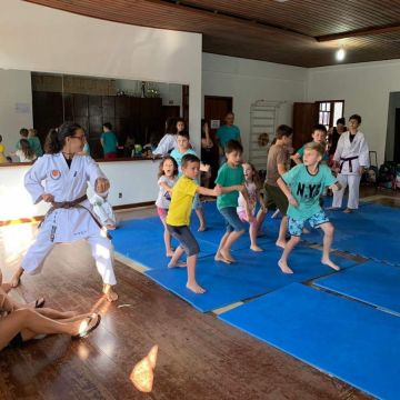 Colônia de Férias do Grêmio Fronteira leva diversão às crianças durante as férias de fim de ano