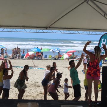 Verão Mais Unesc proporciona atividades de lazer à beira mar