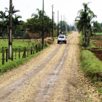 Melhorias em estradas rurais beneficiam comunidades Turvenses  