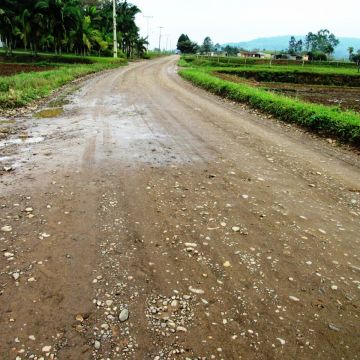 Melhorias em estradas rurais beneficiam comunidades Turvenses  