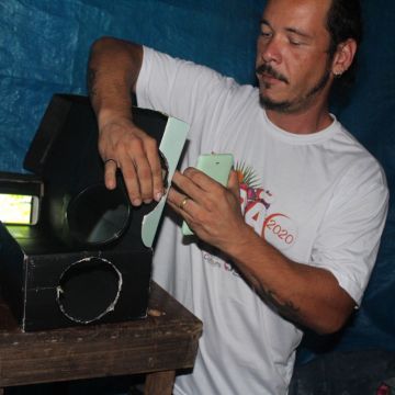 Caixa de sapato pode virar retroprojetor