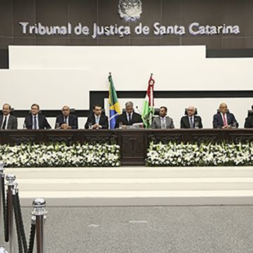 Ricardo Roesler assume o TJSC: 'Devemos pensar o Judiciário para as próximas décadas'