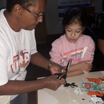 Balneário Gaivota promove oficinas sobre artesanato africano