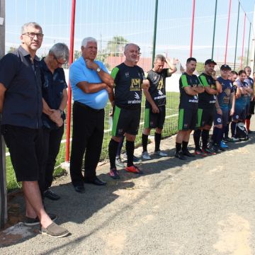 Campo de grama sintético Eurico da Costa Ferreira é inaugurado no Grêmio Fronteira