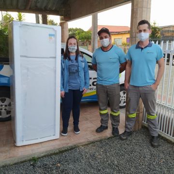 Clientes da Contato Internet concorrem a uma adega