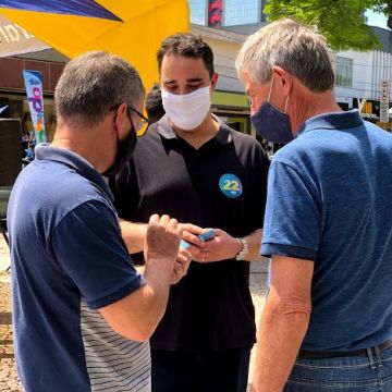 Campanha de Igor Batista e Drº. Ribeiro toma as ruas de Araranguá