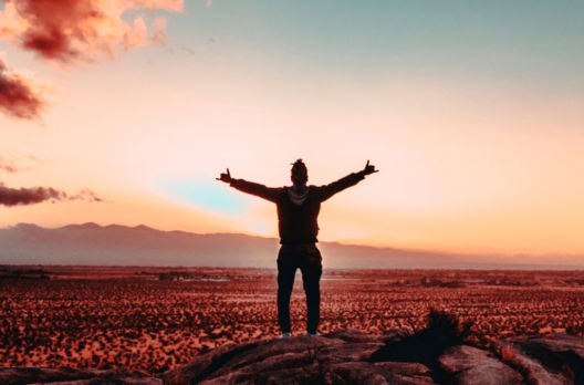 Saiba agradecer: o poder da gratidão para felicidade.