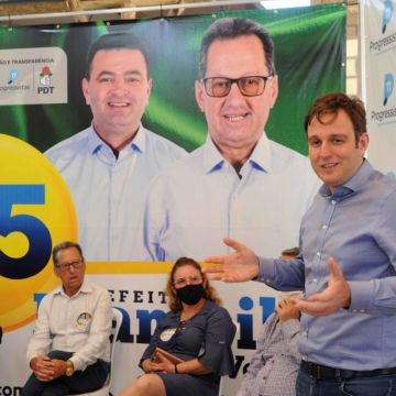 Ricardo Guidi e Raimundo Colombo fazem agenda em apoio às candidaturas da AMESC