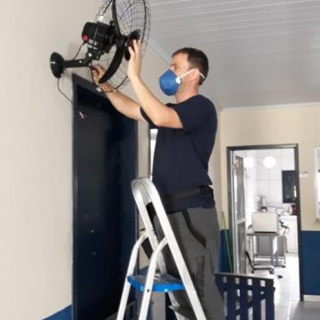 Maior escola da rede municipal recebe melhorias