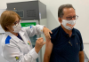 Prefeito de Maracajá é vacinado contra a Covid-19