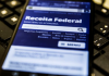 Jair Bolsonaro veta projeto que adiava prazo de entrega da Declaração do IR