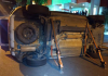 Criciúma: Carro fica laterizado em acidente